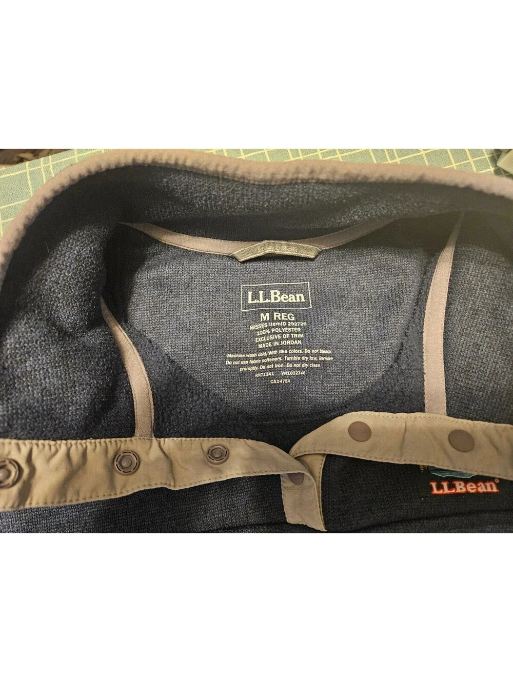 Women's LL Beans Pullover Sweater Fleece Medium Size Color Navy Blue
